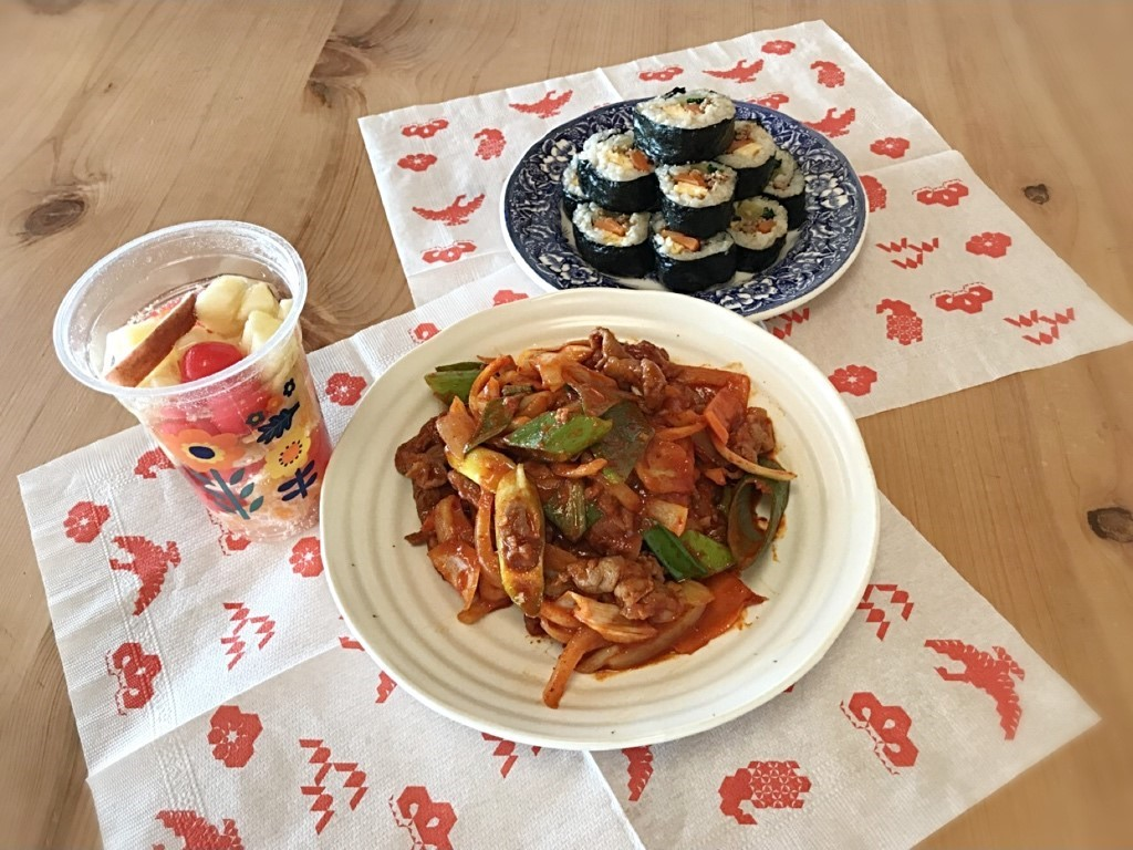 韓国の家庭料理キンパ